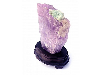 Beautiful Lilac kunzite Rock